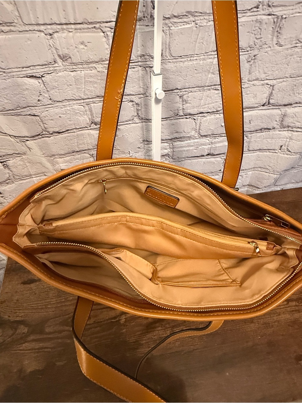 Kurgo Cognac Leather Tote with Honey Trim with wristlet pouch - Picture 4 of 13